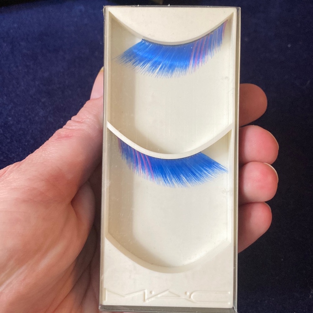 Fantasy False lashes bundle - Picture 11 of 11